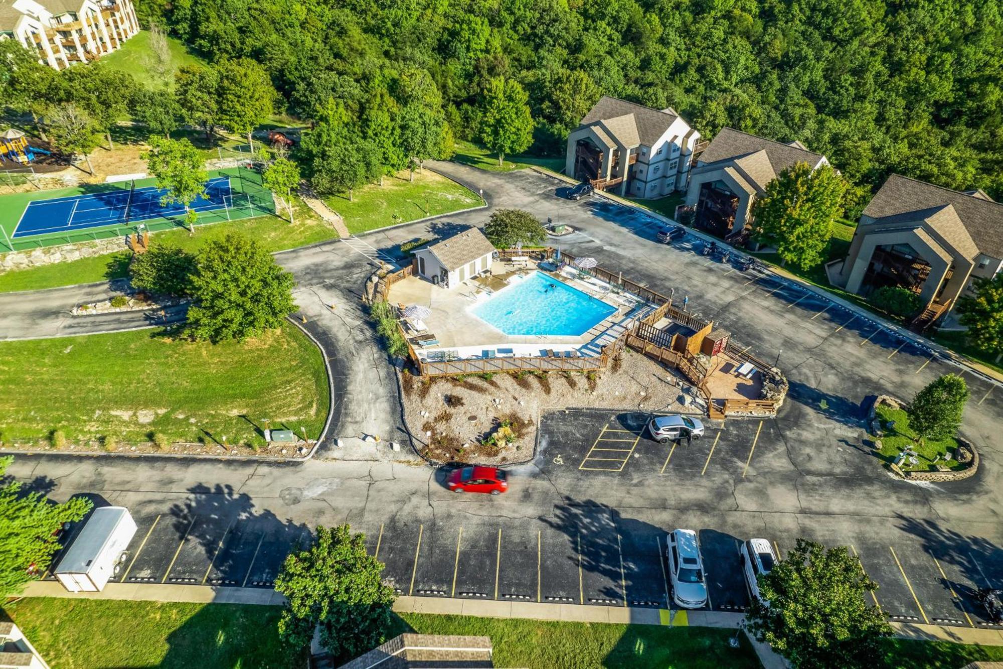 Woodpecker Watchtower Apartment Branson Exterior photo